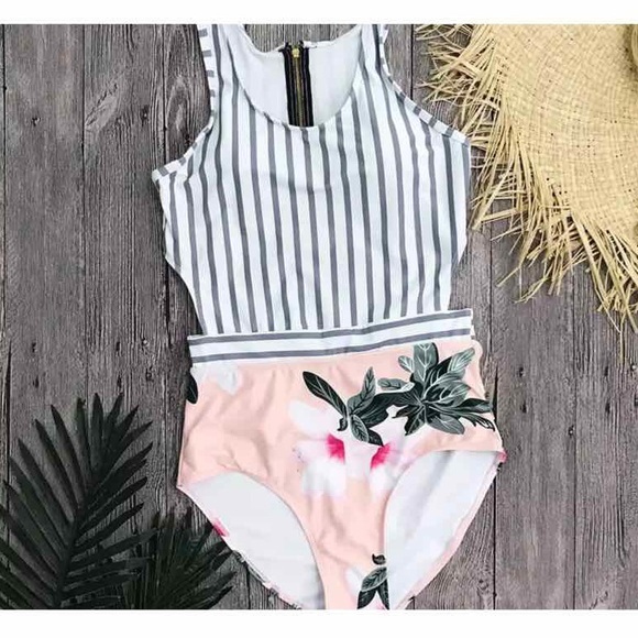 ✨HP!✨Striped Retro Floral One Piece Swimsuit✨ - Picture 3 of 8